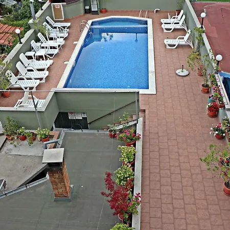 Kostadinovi 3* Ράβντα