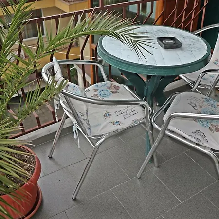 Πανσιόν Kostadinovi Ράβντα