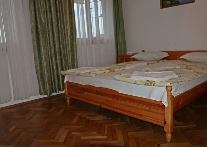 Kostadinovi 3* Ravda