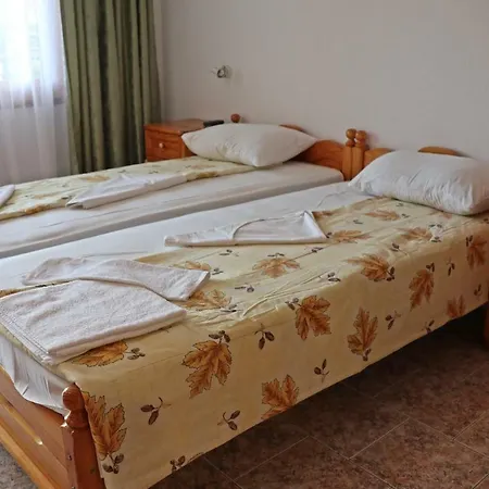 Kostadinovi Pensionat Ravda