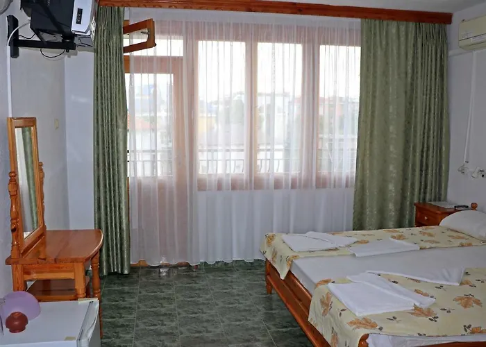 Kostadinovi 3* Ravda